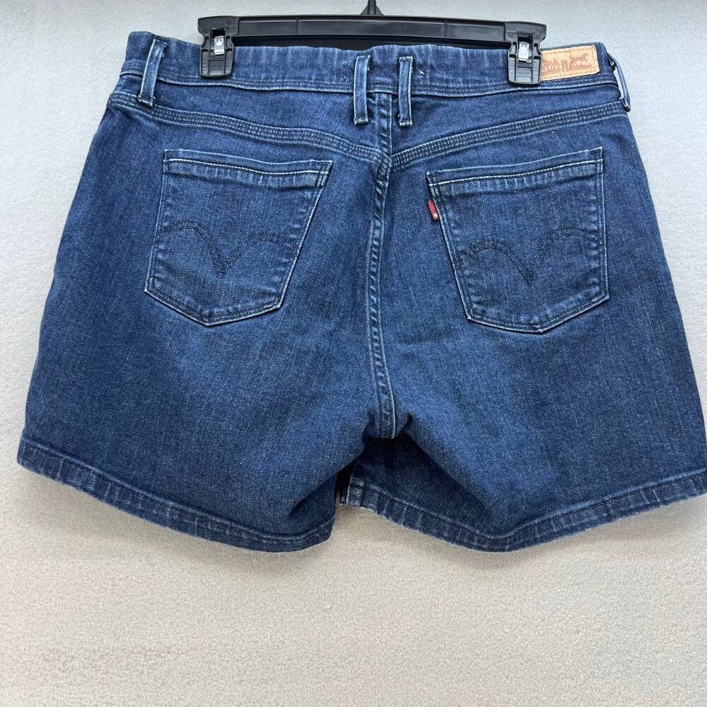 Levi's Women's Jean Shorts Size 12 W31 Medium Wash - Picture 7 of 11